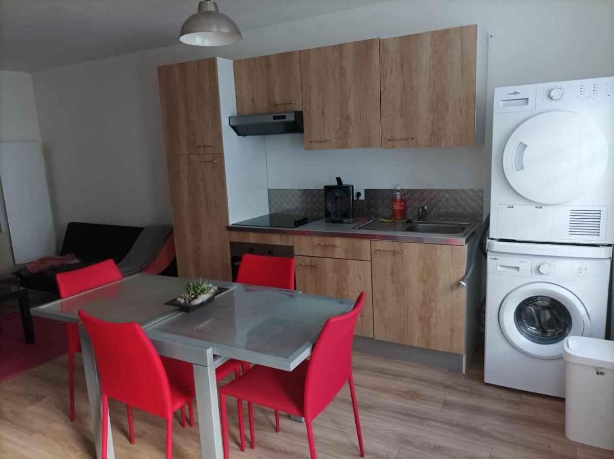 Petite Maison Agreable Pour 6 Voyageurs Apartamento Bogny-sur-Meuse Exterior foto